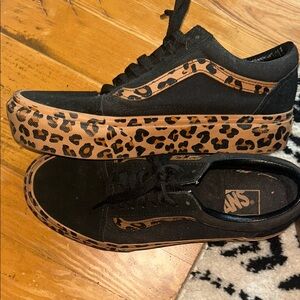 Vans Black and Leopard cheetah 🐆 Platform Sneakers
